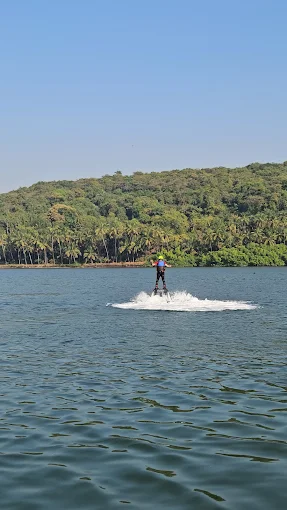Flyboarding in Malvan photo 3