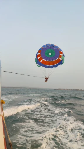 Parasailing in Tarkarli photo 2