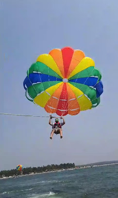 Parasailing in Tarkarli