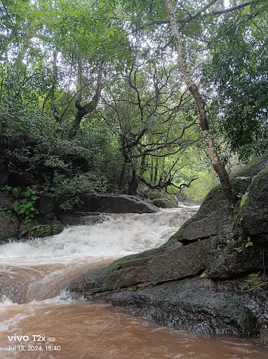 Borghar Waterfall photo 3