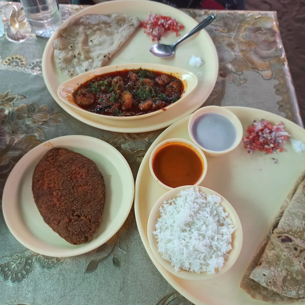 Hotel Amar Mejwani Restaurant Devbag